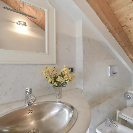 Daire Irnerio White Penthouse *