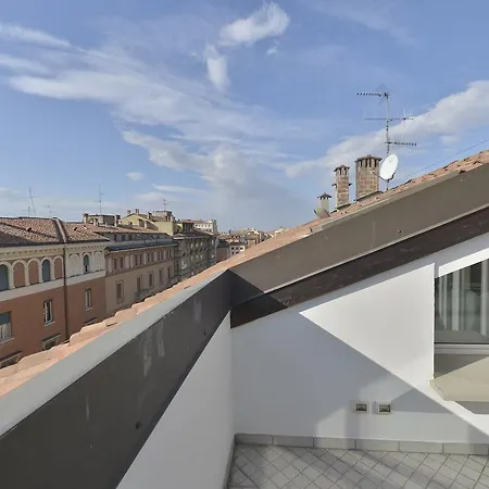Daire Irnerio White Penthouse