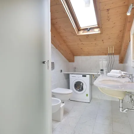 Irnerio White Penthouse Bolonya
