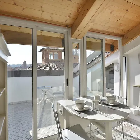 Irnerio White Penthouse Bologna